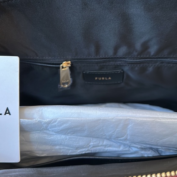 NEW!! Furla Extra Large Calypso Tote Bag – Designer Nylon & Leather Shoulder Bag - Picture 8 of 12